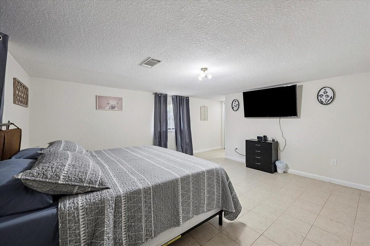 3408 Lawn Oak Dr Orange, TX 77632  | Single Family