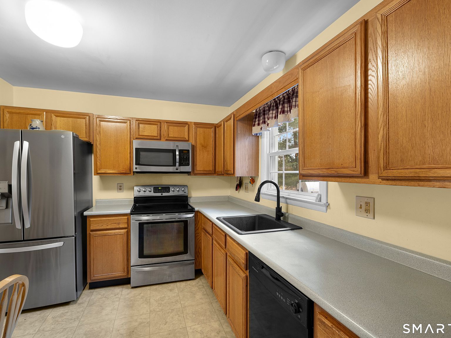 86 Starrs Plain Rd Danbury, CT 06810  | Single Family