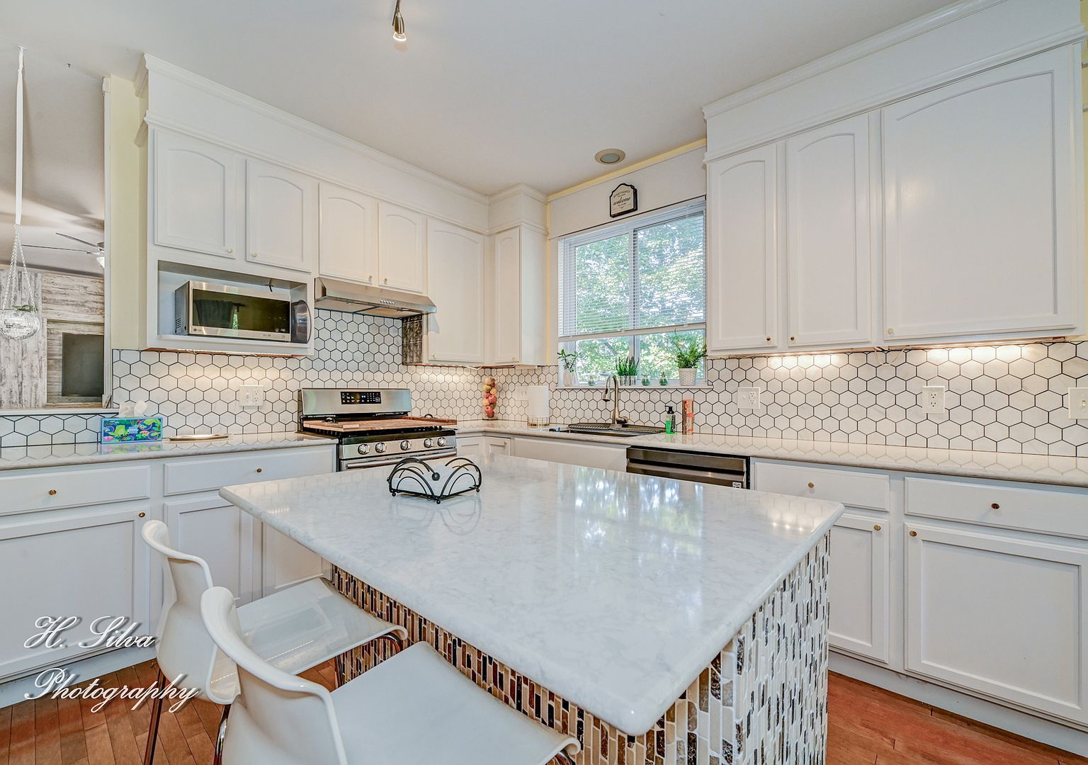 496 Oakhurst Ln Carpentersville, IL 60110  | Single Family