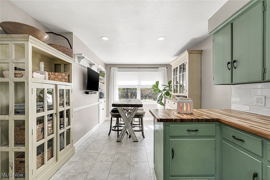 1408 E Pershing St Salem, OH 44460 | Single Family