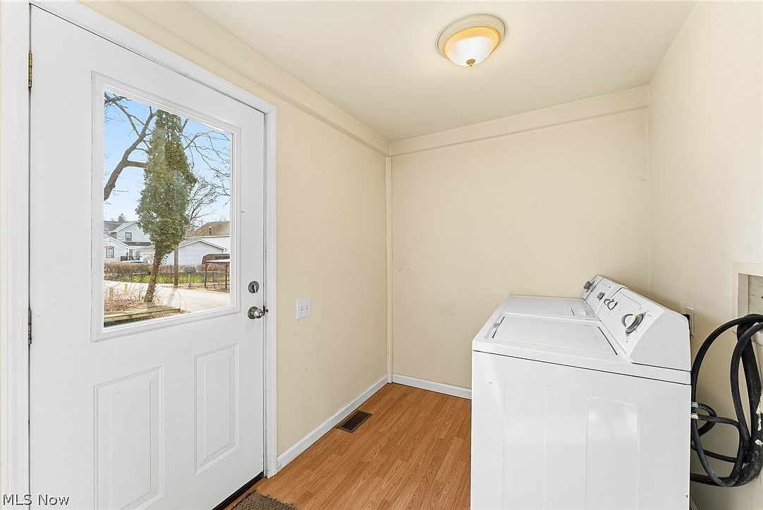 313 E 7th St Salem, OH 44460  | Single Family