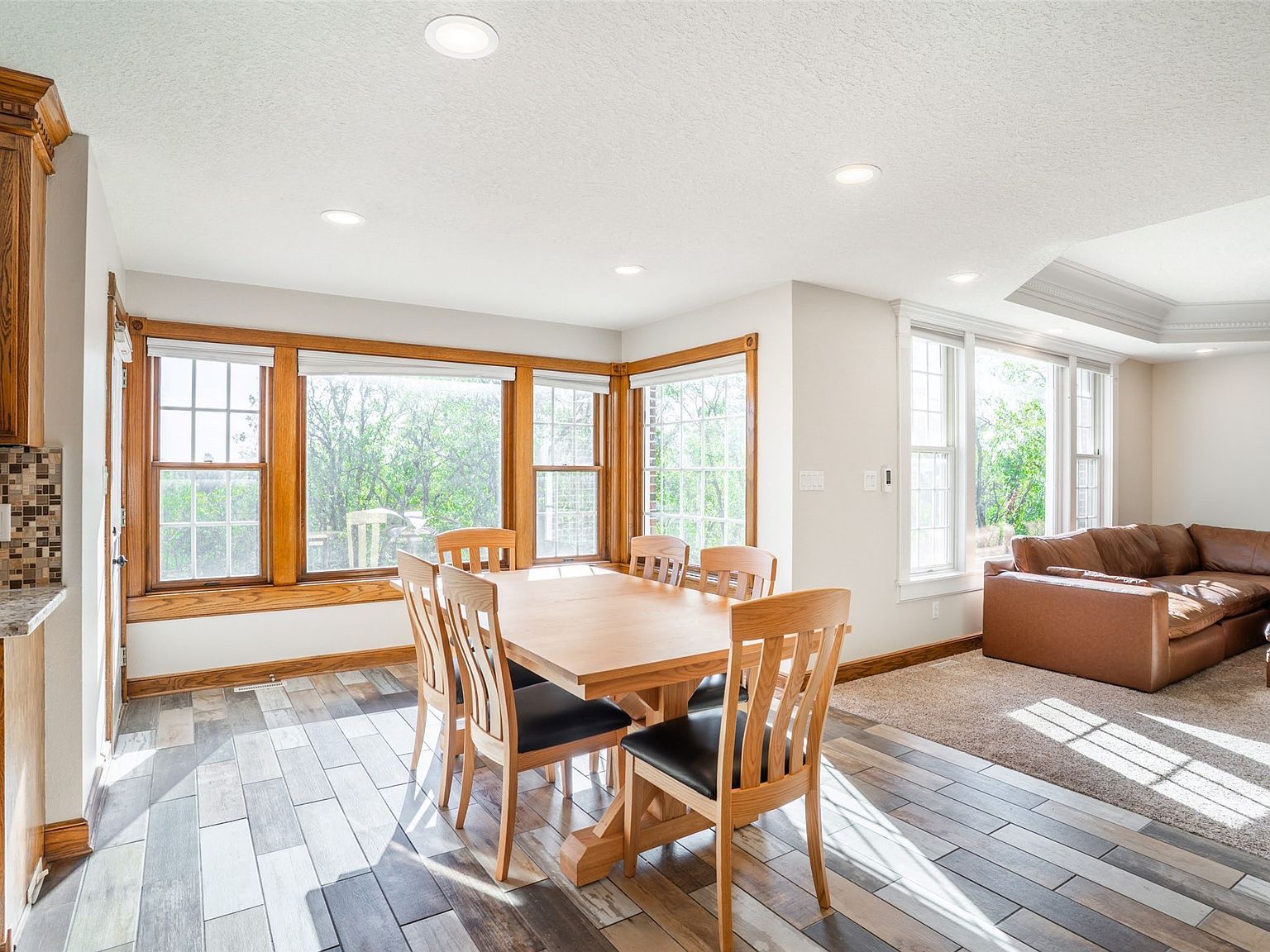 625 NE 72nd St Pleasant Hill, IA 50327  | Single Family