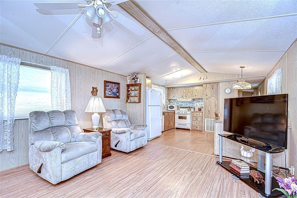 39613 Sterling Dr Zephyrhills, FL 33542  | New build