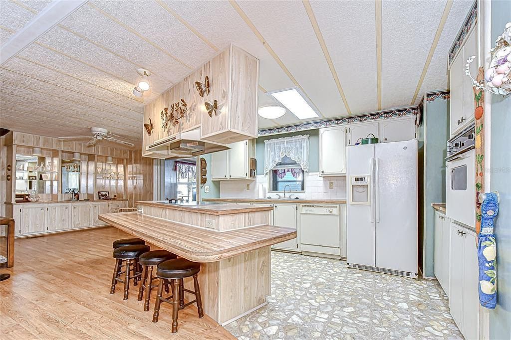 35811 Pradera Dr Zephyrhills, FL 33541  | New build