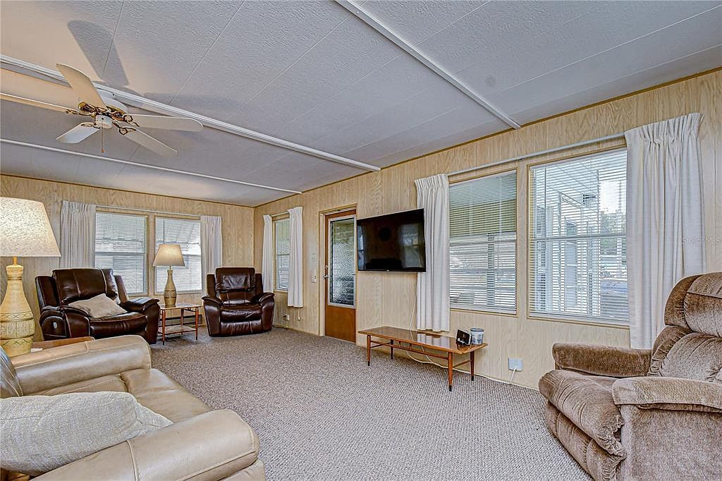 6128 Ridgewood Dr Zephyrhills, FL 33542 | New build