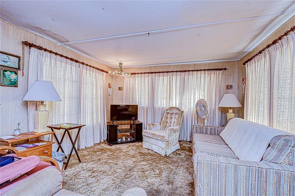 37427 Hammond Dr Zephyrhills, FL 33541 | New build