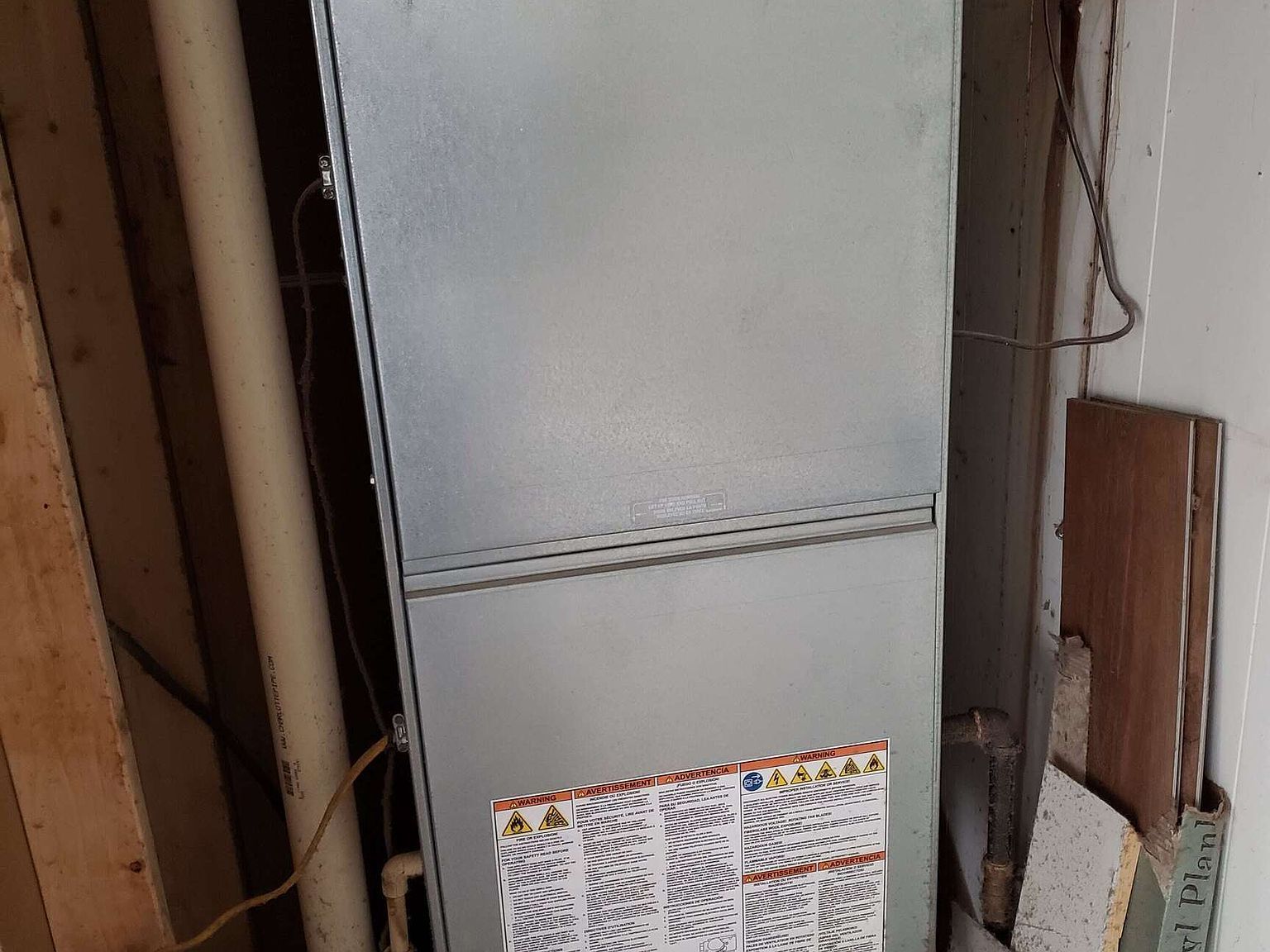 2413 S Gharkey St Muncie, IN 47302  | Multi Family