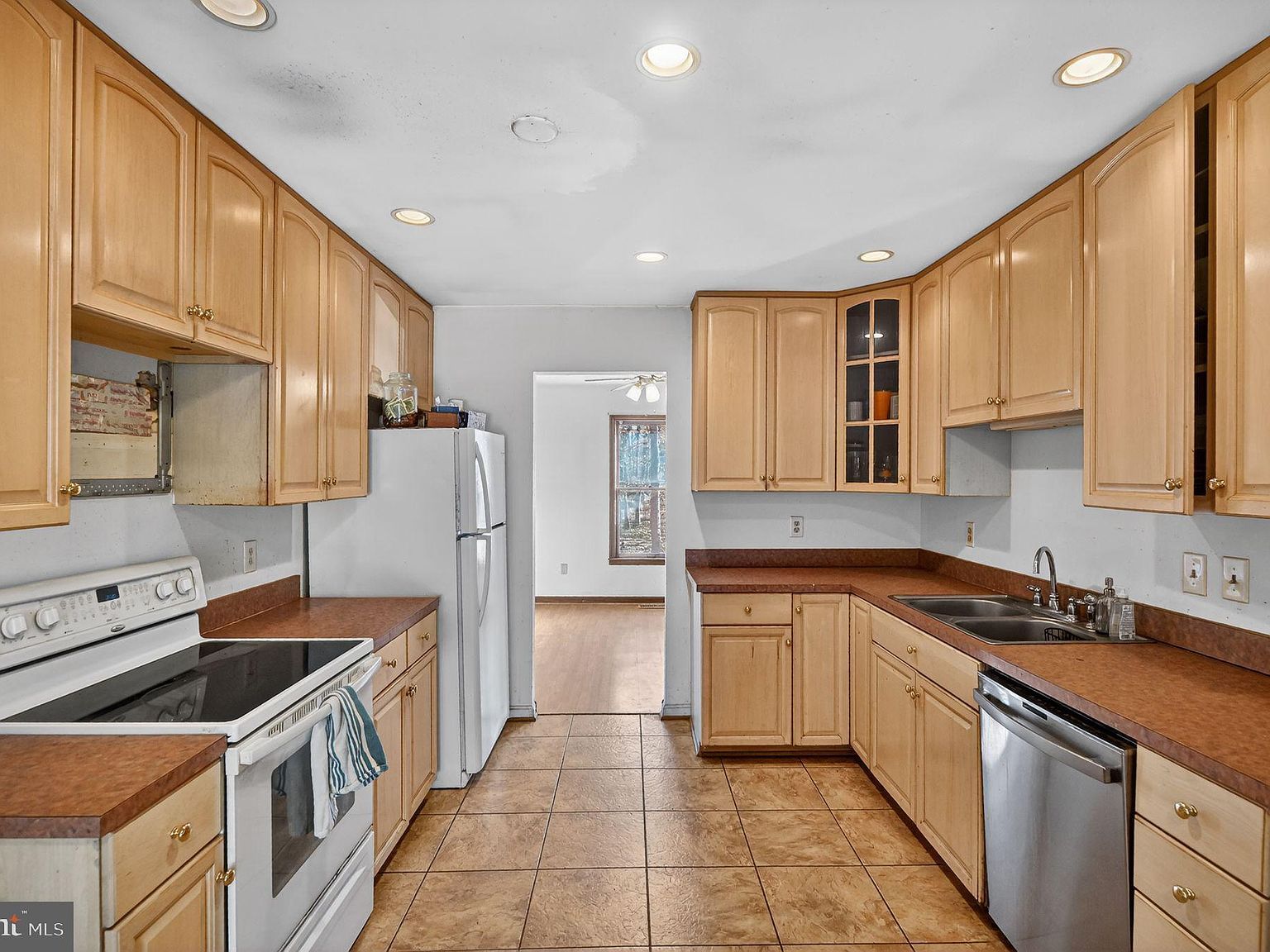 6226 Gwendolyn Dr Manassas, VA 20112  | Single Family