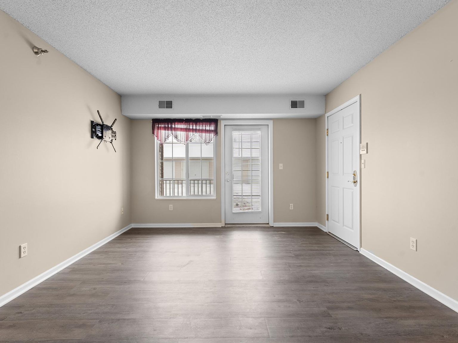 2056 11th Ave SE APT B Rochester, MN 55904 | Condominium