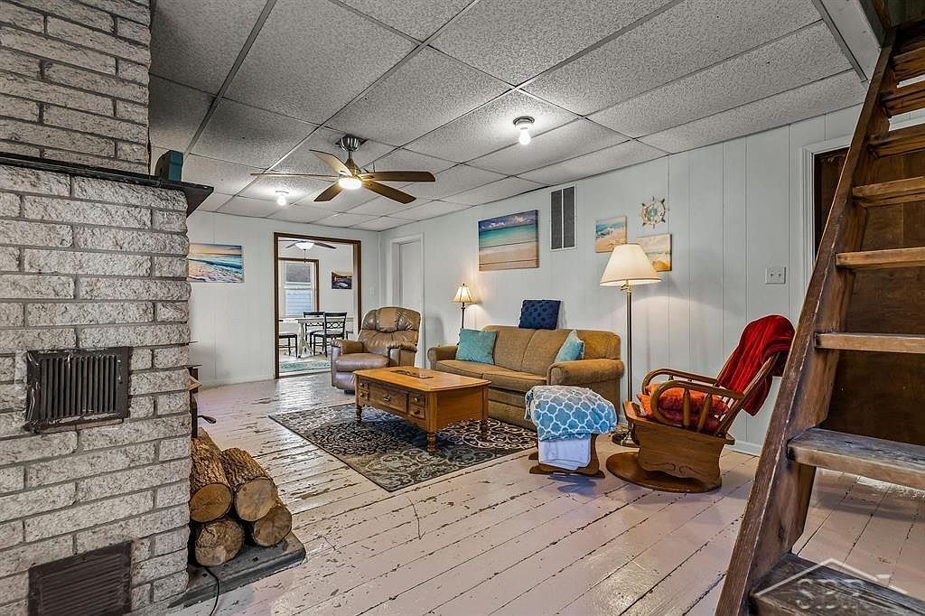 215 Water St Harbor Beach, MI 48441 | Single Family