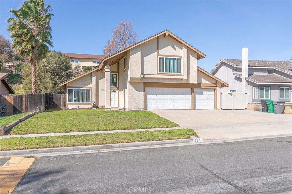 974 Nottingham Dr Corona, CA 92878 | Single Family