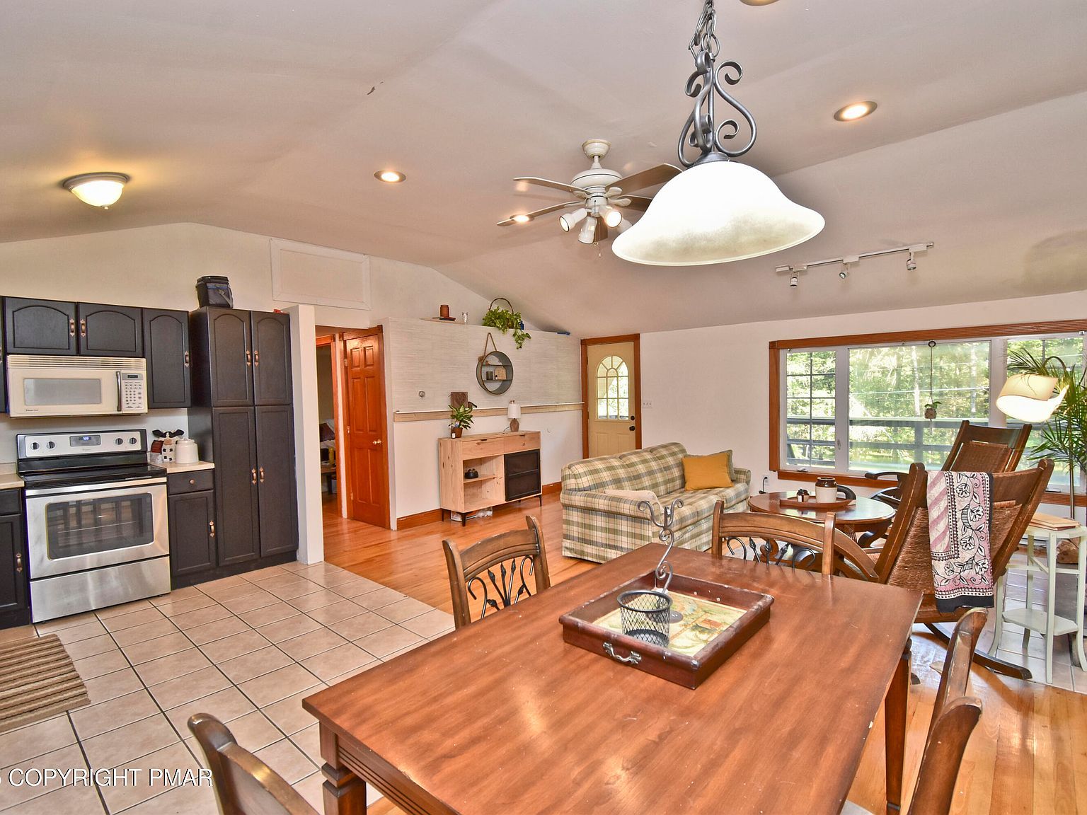 133 Deer Trail Dr Hawley, PA 18428  | Single Family