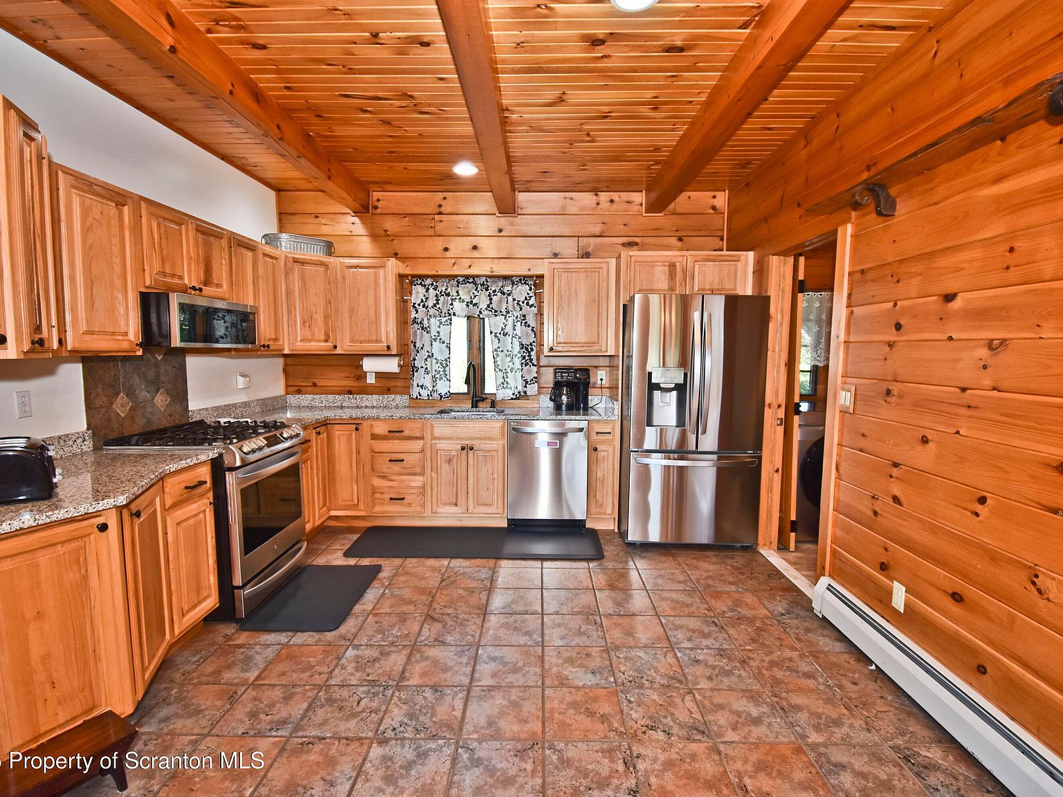 106 Windsor Dr Lake Ariel, PA 18436  | Single Family