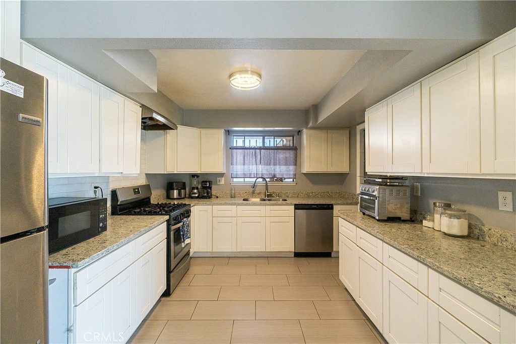 16403 Seneca Rd Victorville, CA 92395  | Single Family