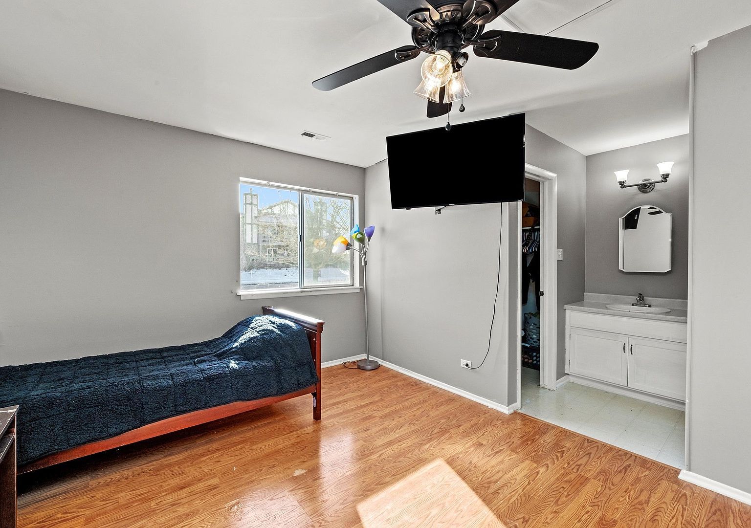 6738 181st St #1520 Tinley Park, IL 60477  | Condominium