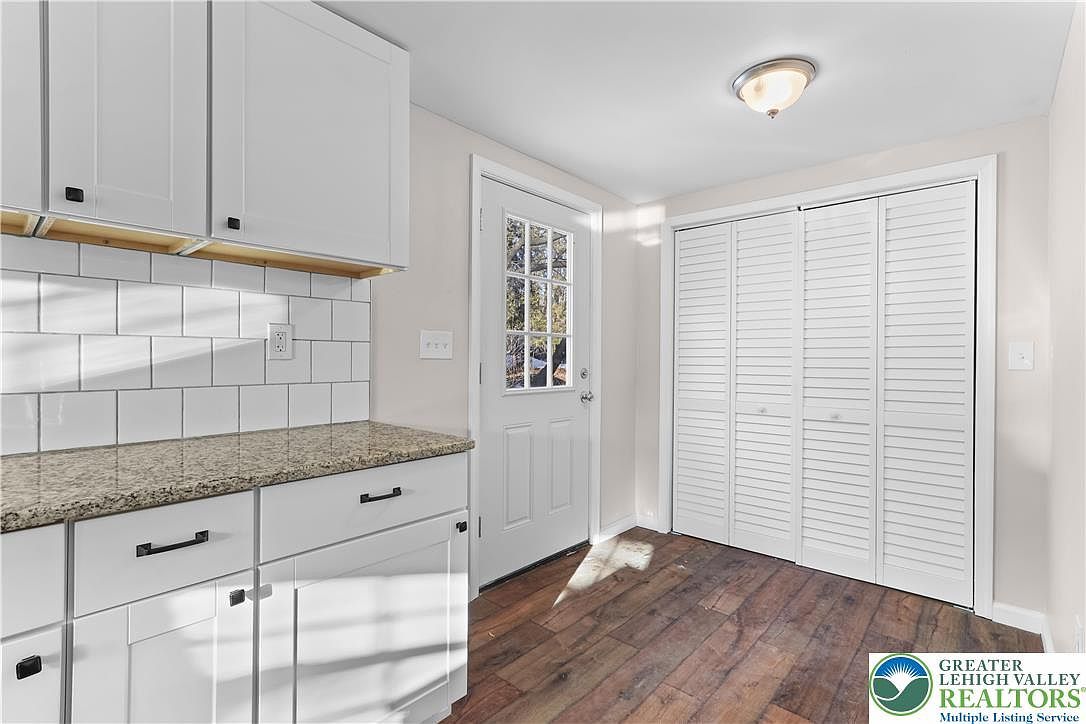 751 W Pennsylvania Ave Pen Argyl, PA 18072  | Single Family