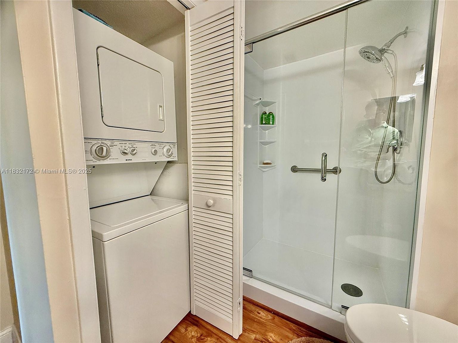 318 Lakeview Dr APT 203 Weston, FL 33326  | Condominium