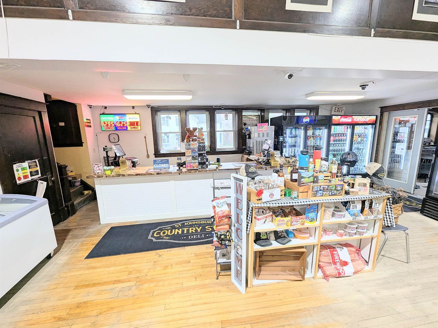 537 Railroad St Saint Johnsbury, VT 05819  | Single Family