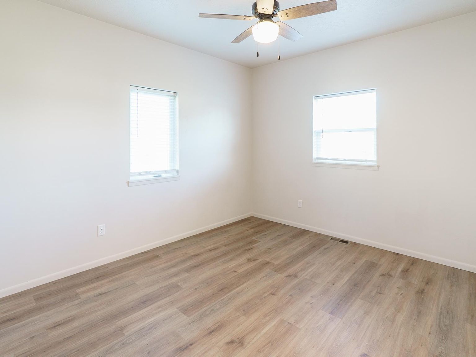 931 Campbell St North Sioux City, SD 57049  | Single Family