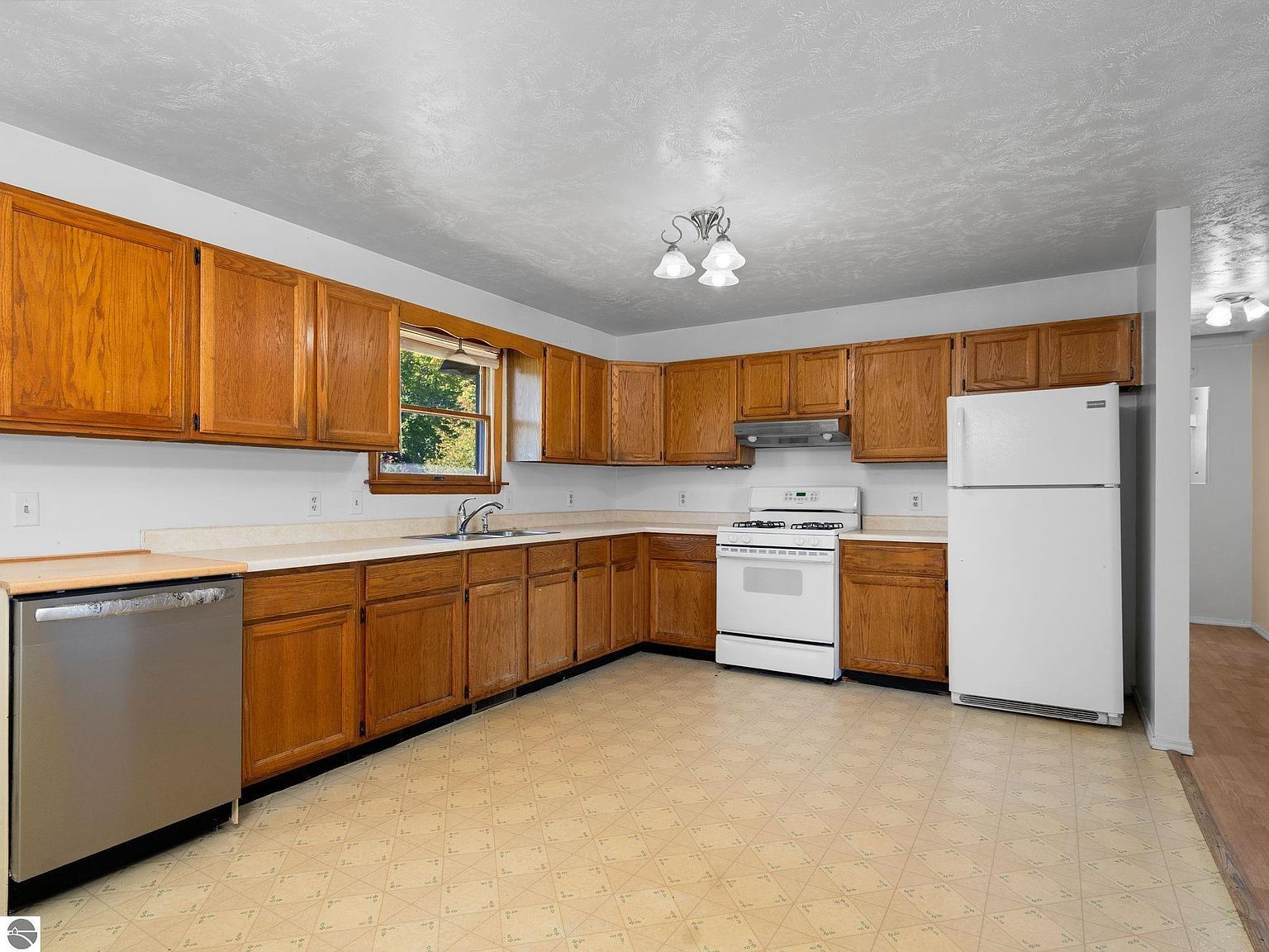 1800 Fairfield Dr Grawn, MI 49637  | Single Family