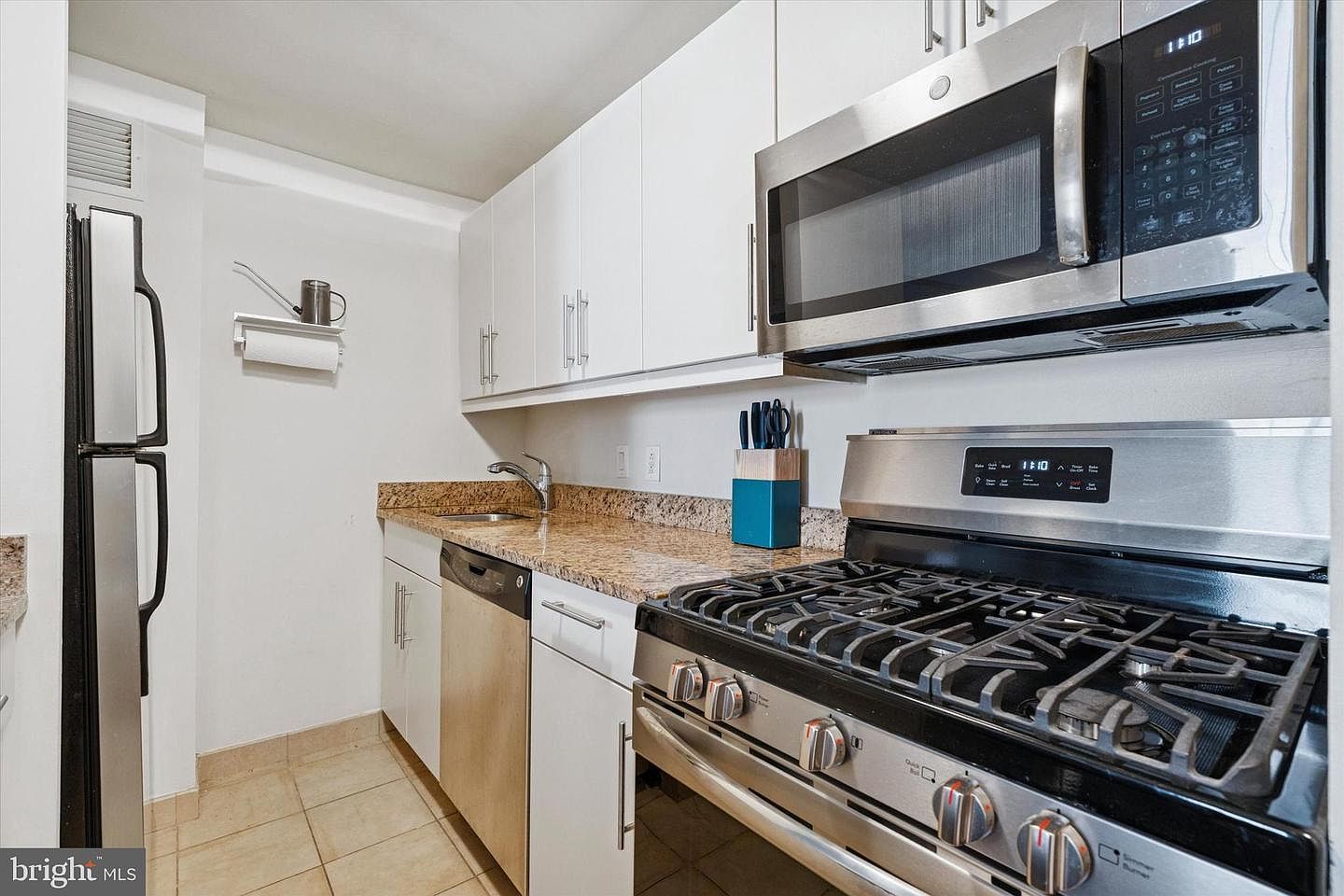 219 S 18th St #902 Philadelphia, PA 19103  | Condominium
