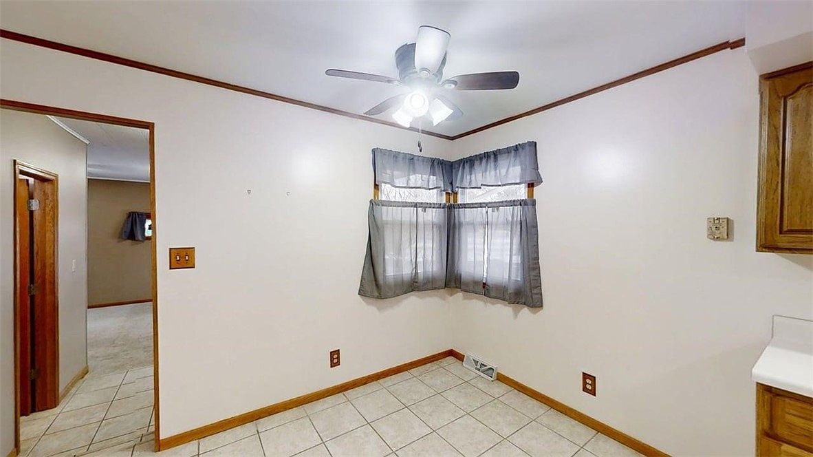 605 Douglas St Catlin, IL 61817 | Single Family