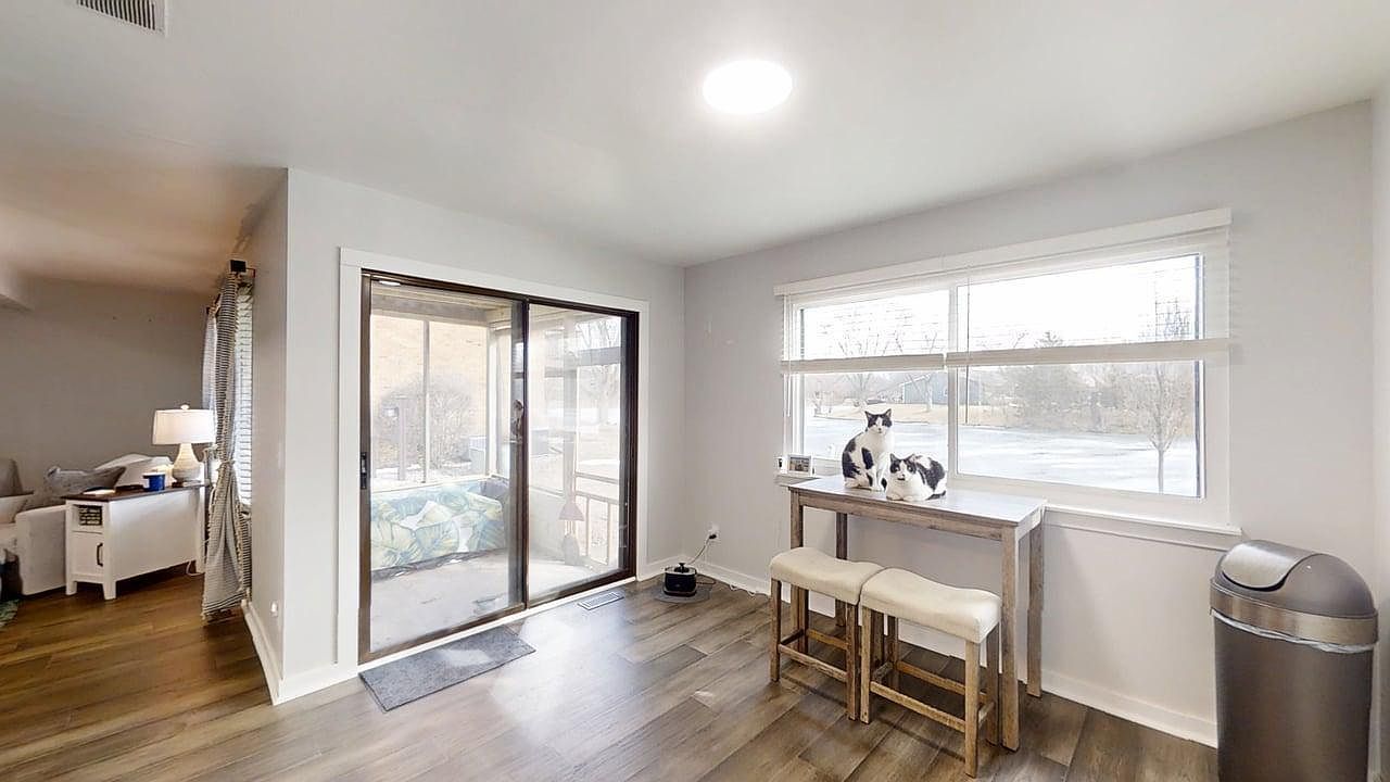 2134 Harbortown Cir #2134 Champaign, IL 61821  | Condominium