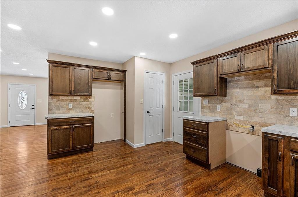 115 W Walnut St Rich Hill, MO 64779 | Single Family