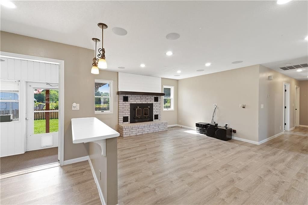 403 N Truman St Lamar, MO 64759  | Single Family