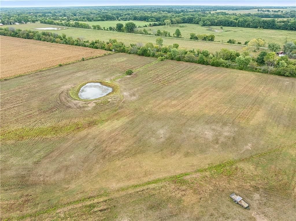 NW 90th Rd Sheldon, MO 64784  | Land/Lot
