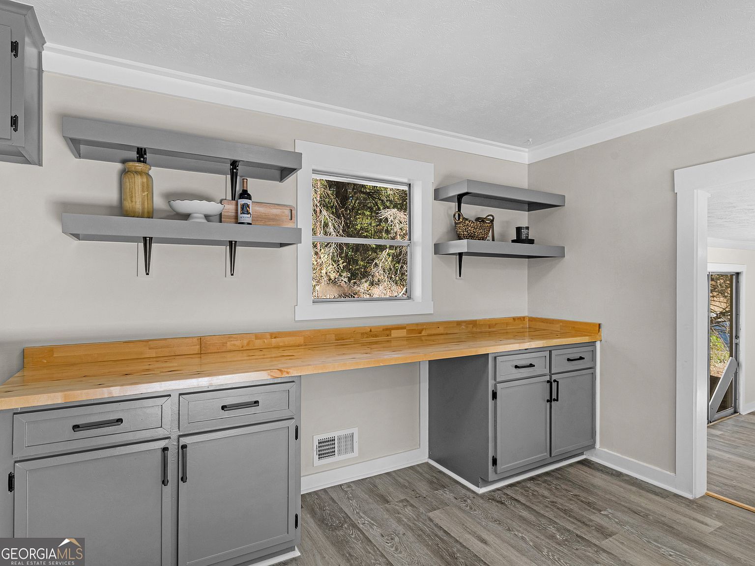 1028 Dixie Dr Jonesboro, GA 30236  | Single Family