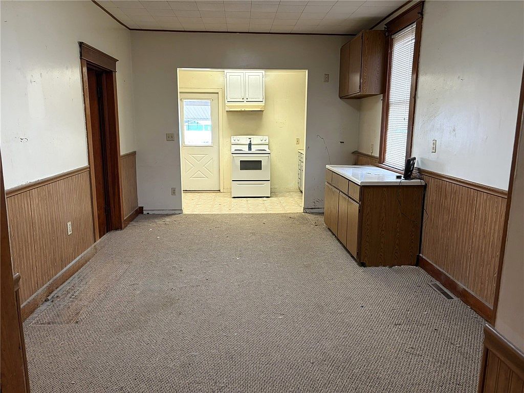 415 E Main St Teutopolis, IL 62467  | Single Family