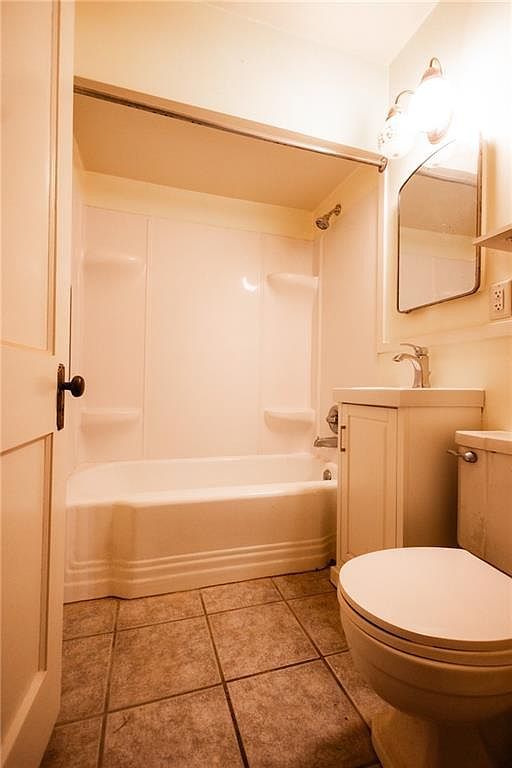 2201 Monterey Dr Saint Joseph, MO 64507 | Single Family