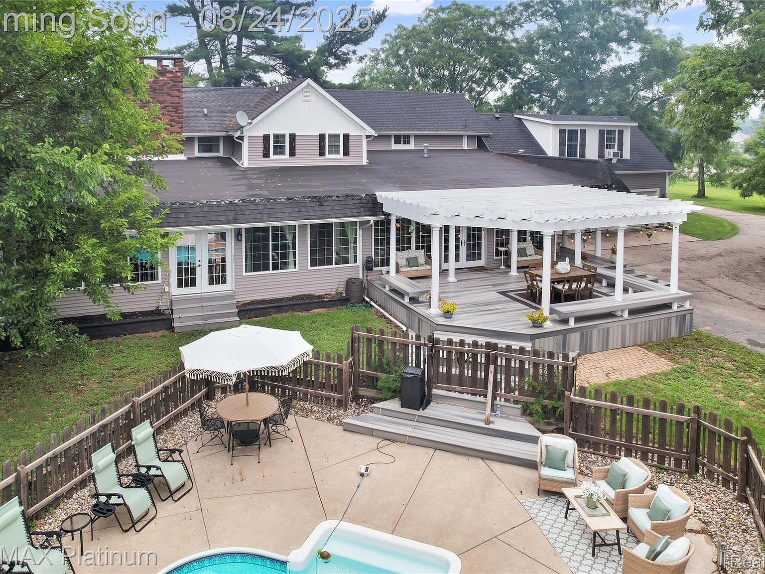 1907 Oak Grove Rd Howell, MI 48855  | Single Family