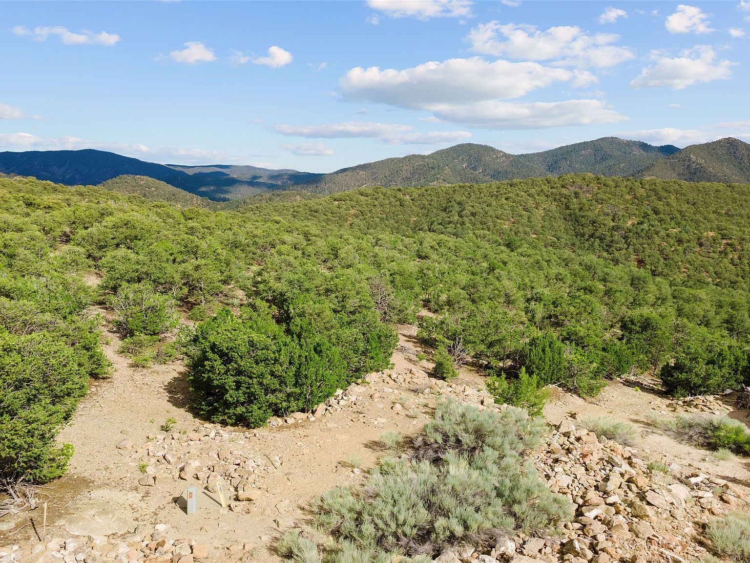 2500 Camino Sarita Santa Fe, NM 87501  | Land/Lot