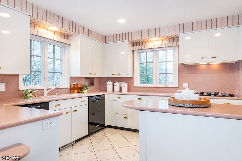 112 Heller Way Montclair, NJ 07043  | Single Family