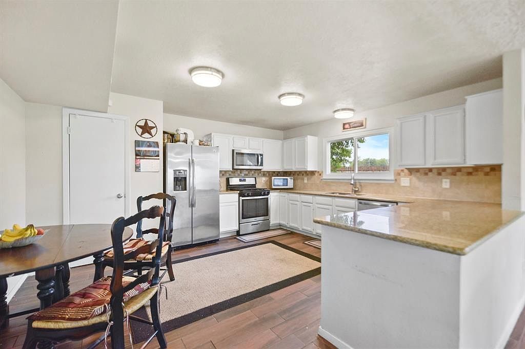 3863 Pecan Cir La Porte, TX 77571  | Single Family