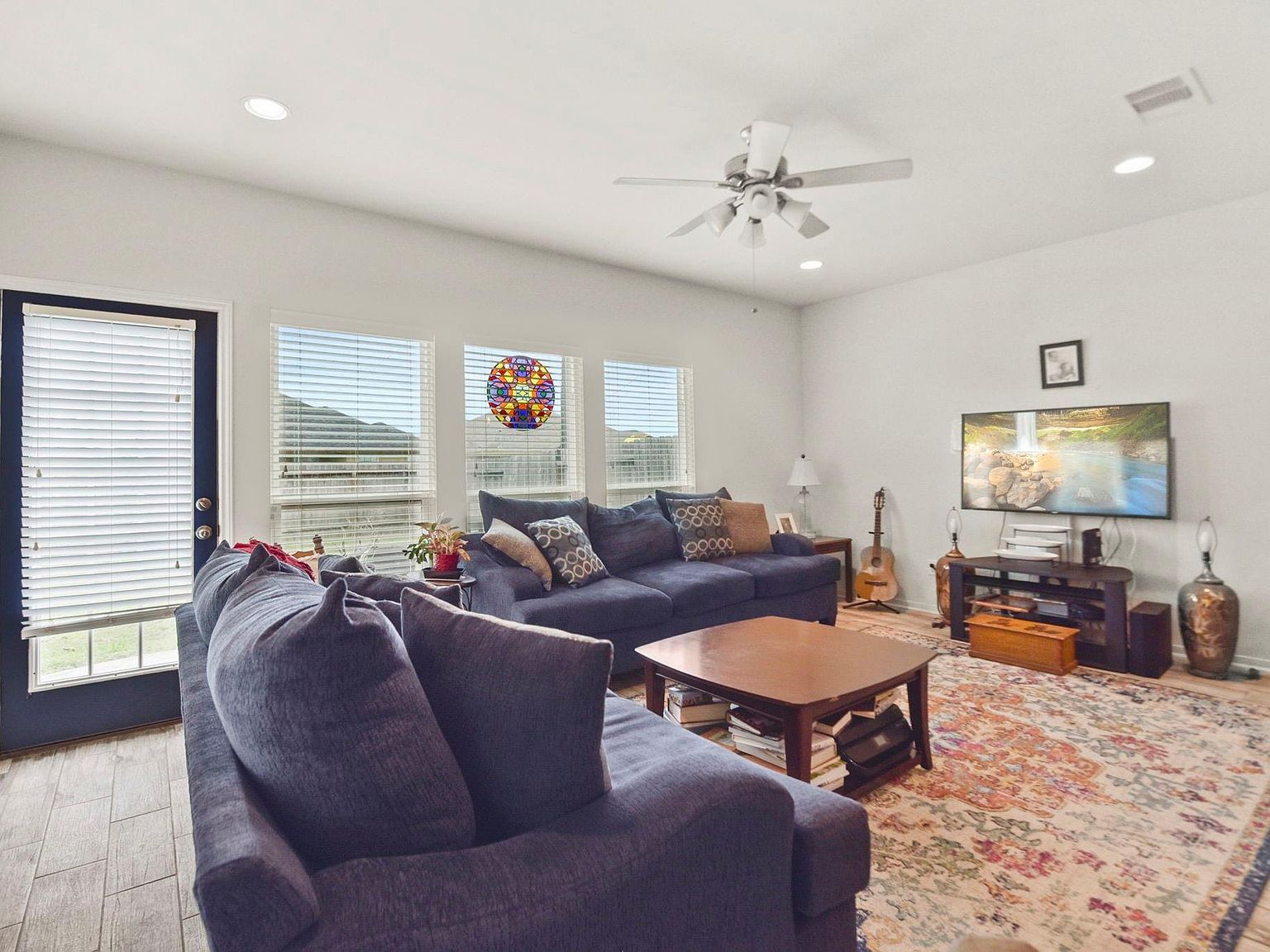 525 N 1st St La Porte, TX 77571  | New build