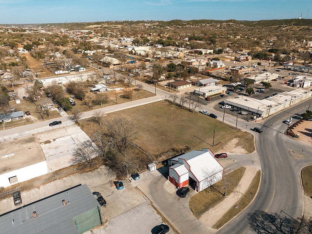 508 Clay St Kerrville, TX 78028 | Land/Lot