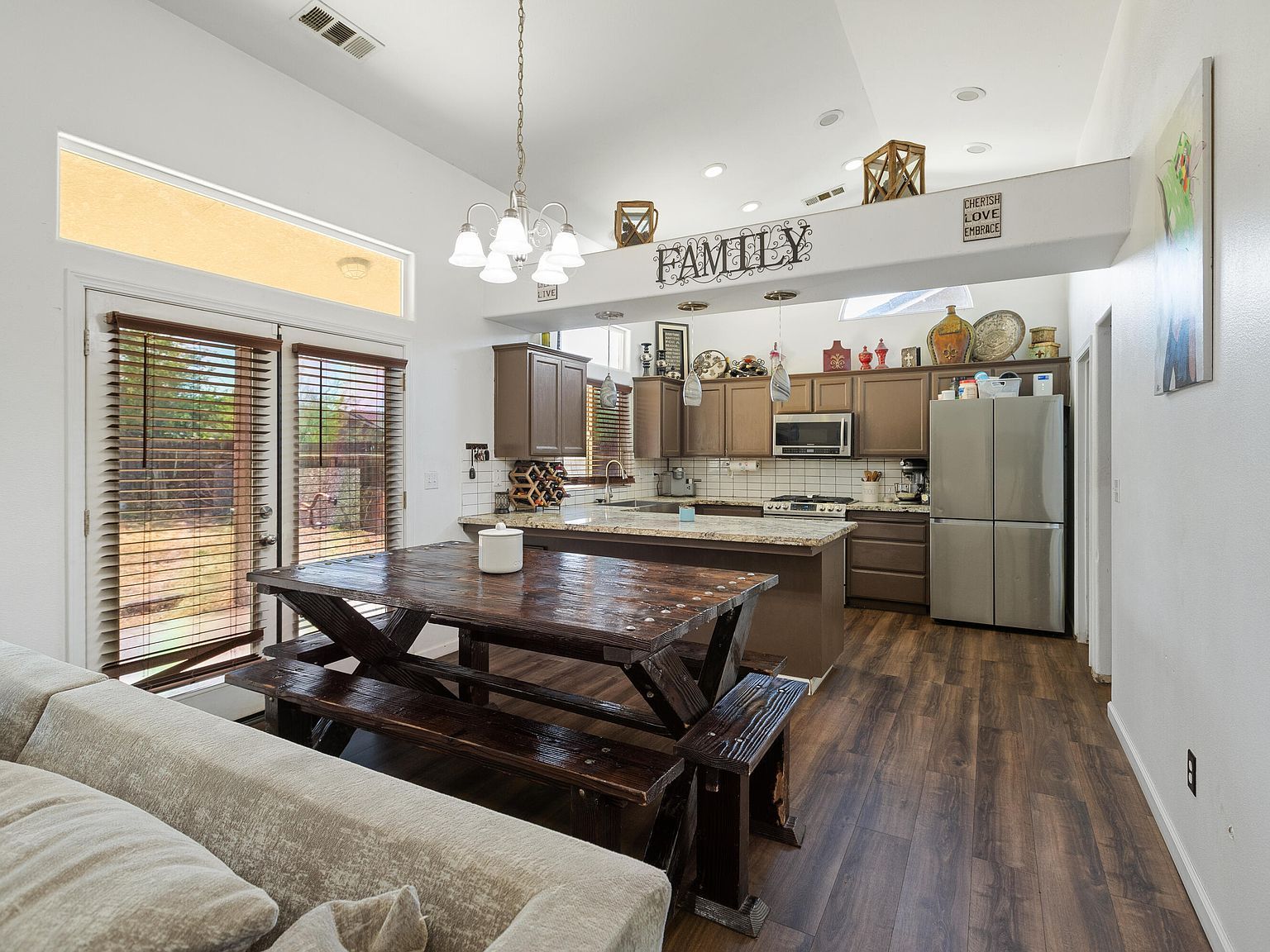 927 Shadowood St Porterville, CA 93257  | Single Family