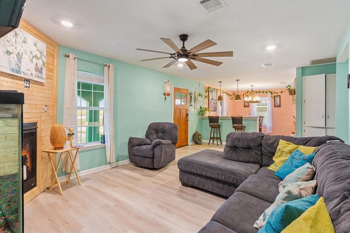 50 Dusty Dam Rd Coupland, TX 78615  | Single Family