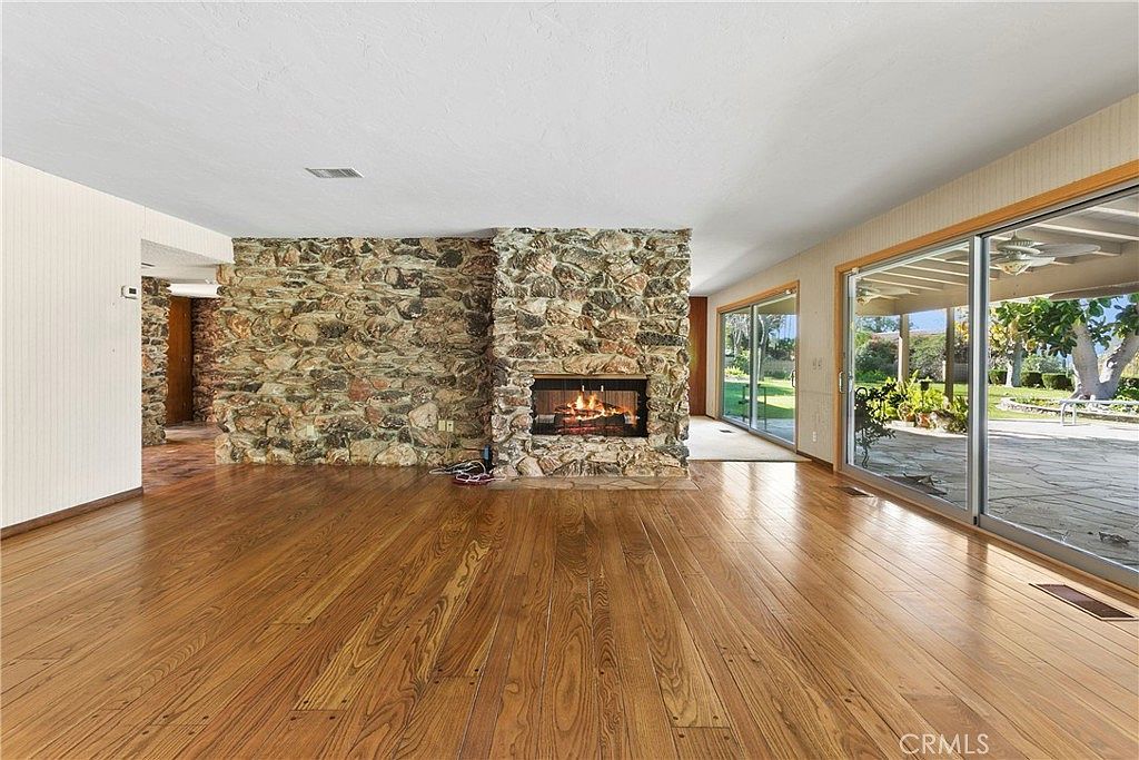 1501 La Loma Dr Santa Ana, CA 92705  | Single Family