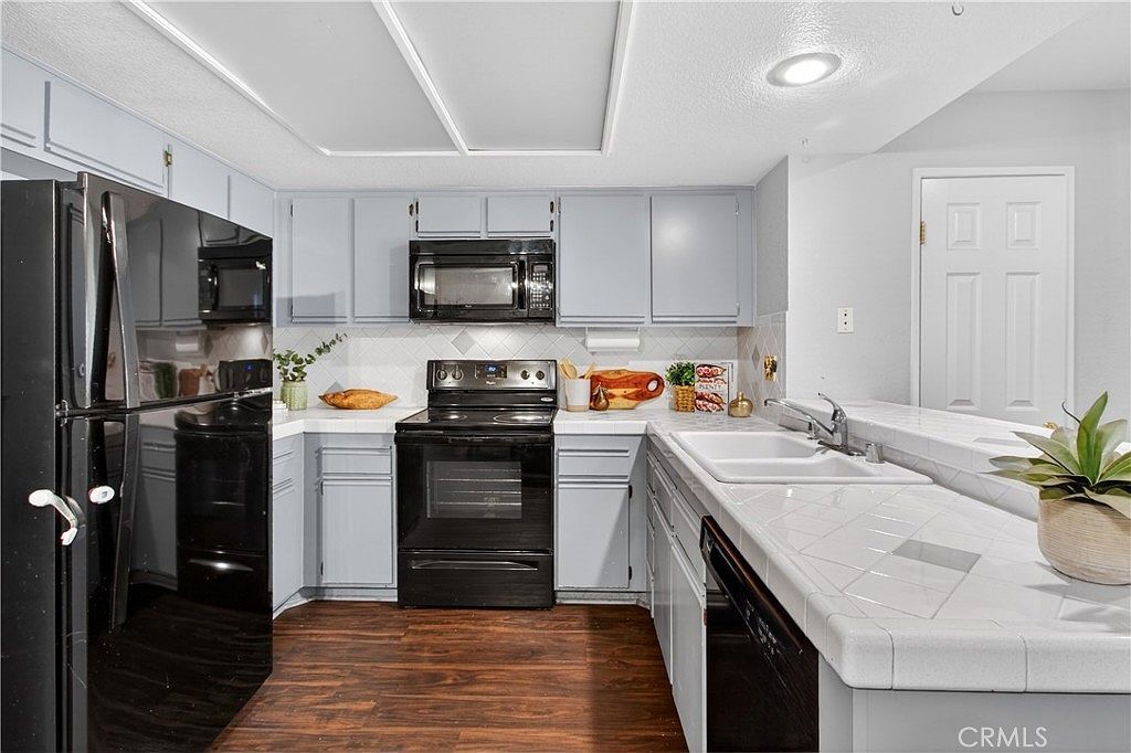 123 S Cross Creek Rd Unit A Orange, CA 92869  | Condominium