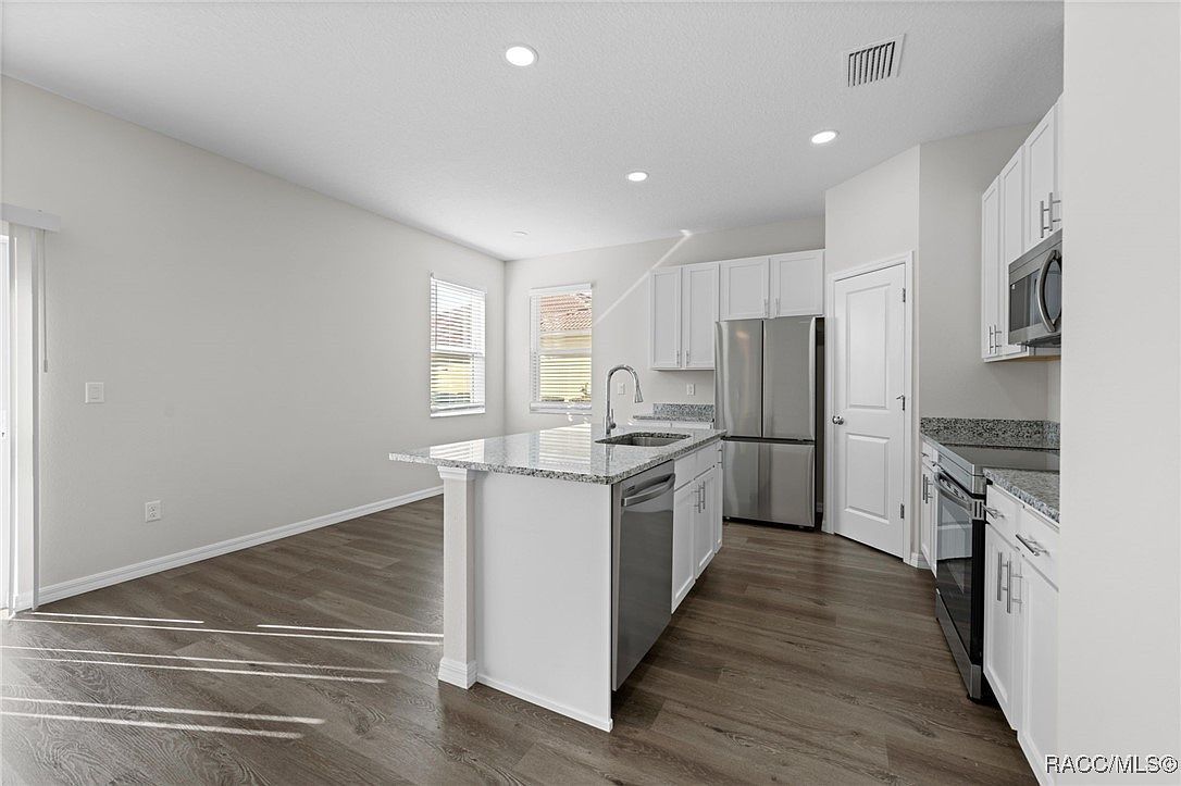 9316 Gentle Ben Ct Weeki Wachee, FL 34613 | Single Family