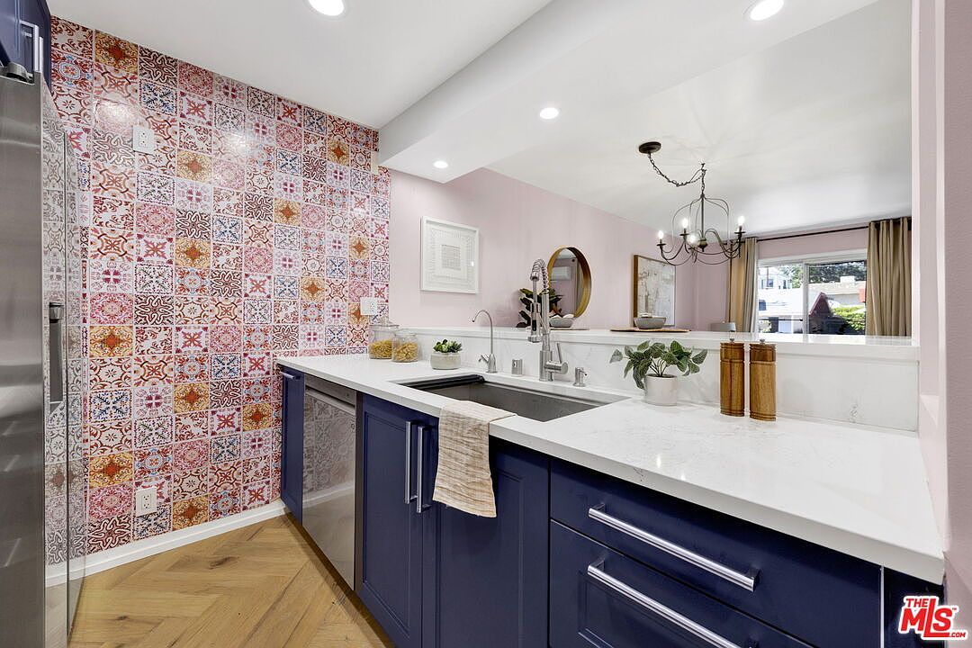 1351 N Orange Dr APT 106 Los Angeles, CA 90028  | Condominium