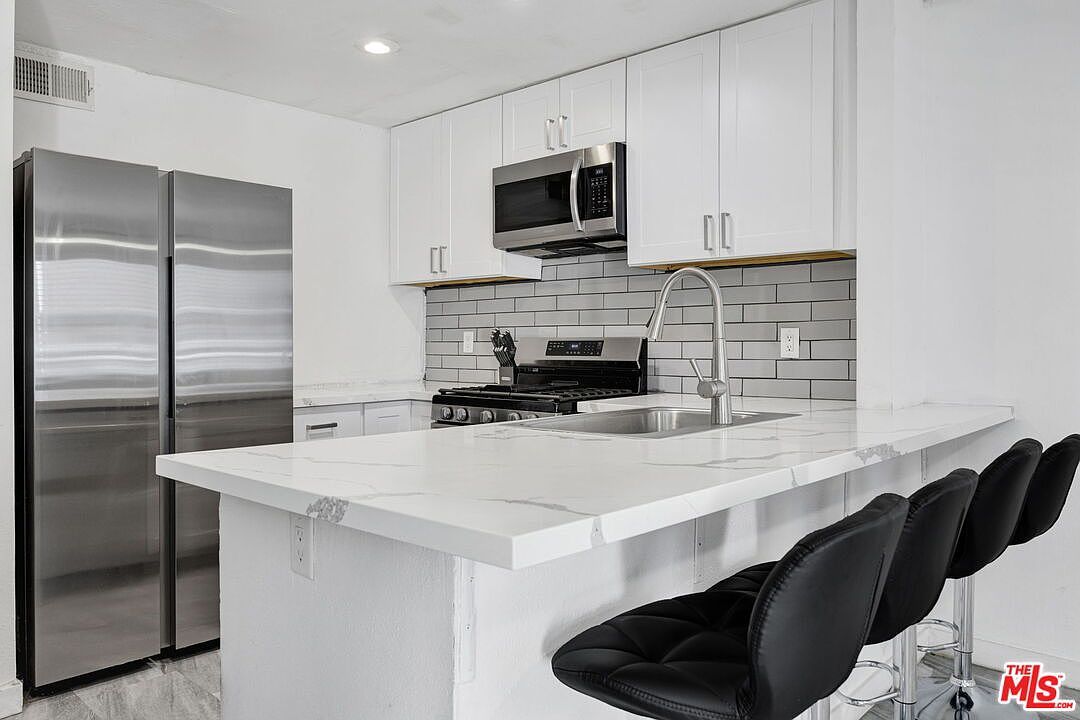 12330 Osborne St UNIT 77 Pacoima, CA 91331 | Condominium