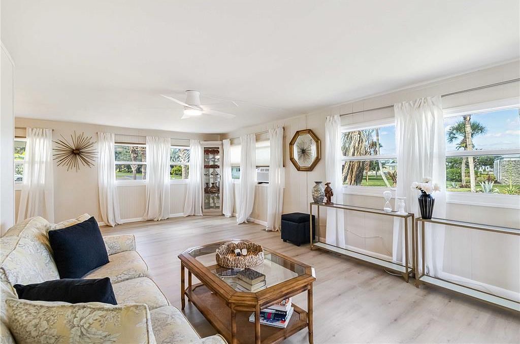 104 Via Veneto Venice, FL 34285 | New build