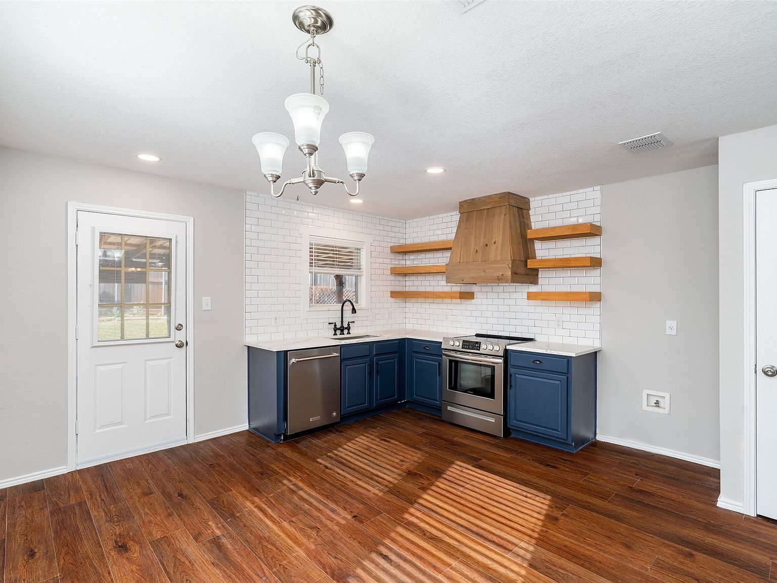 1624 Lionheart Dr Little Elm, TX 75068  | Single Family