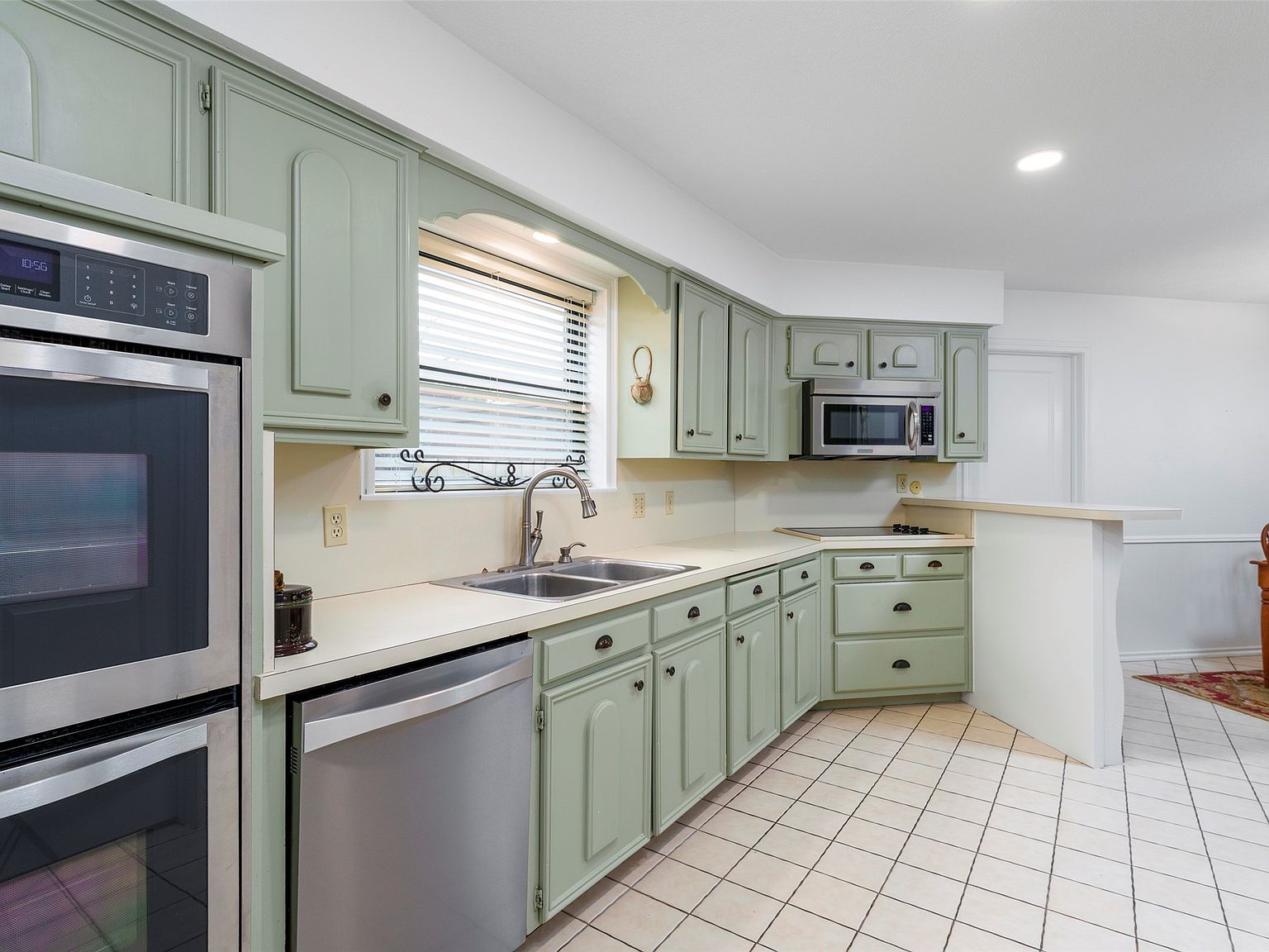 2405 Perryland Dr Arlington, TX 76013  | Single Family