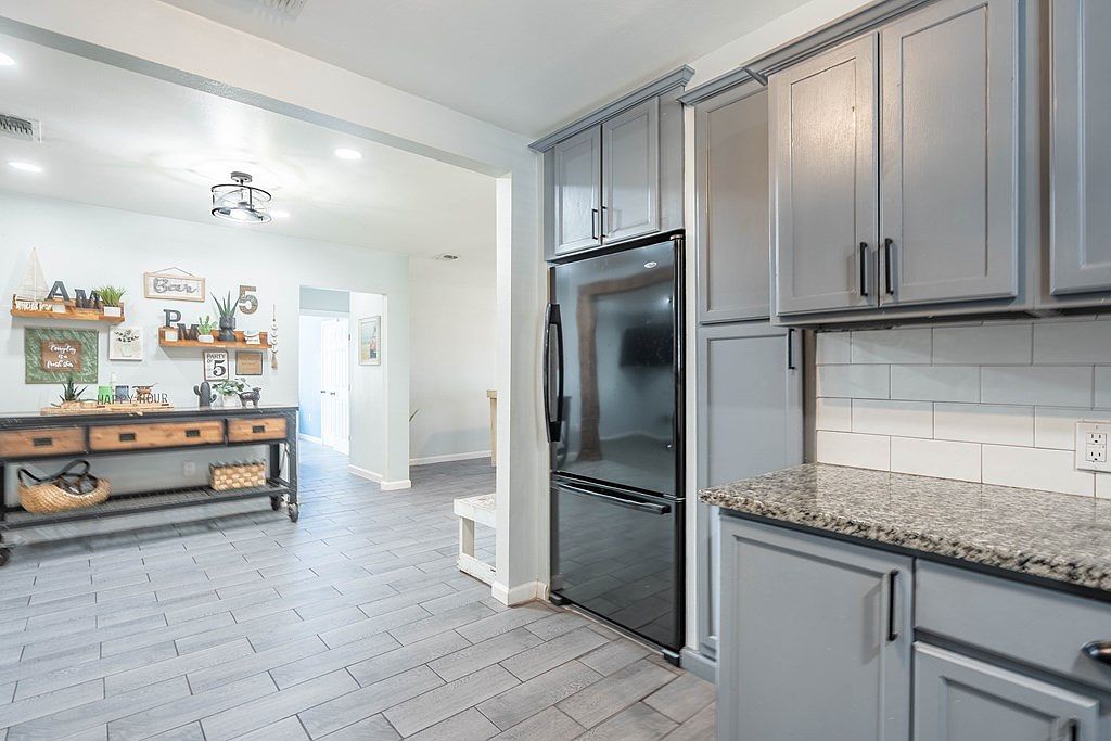 1404 Whitaker St Midland, TX 79701 | Single Family